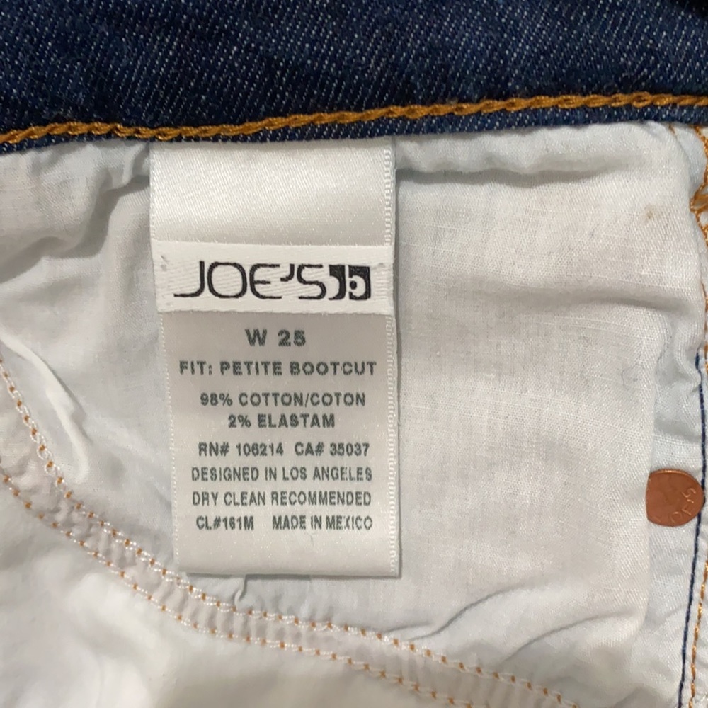Jeans ๐ - Picture 3 of 4